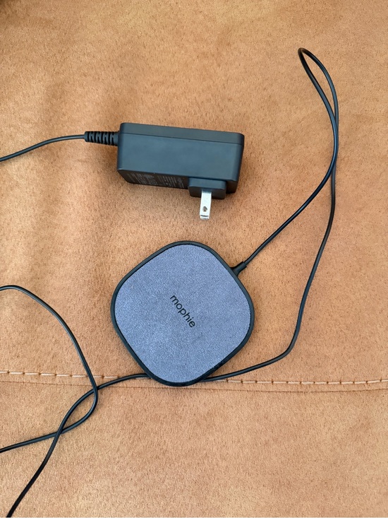 mophie Other - mophie 15W Black Wireless Charging Pad